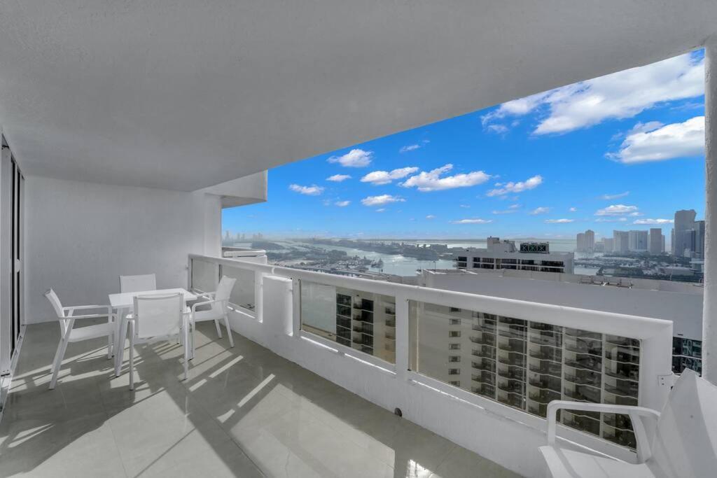 Shades Of Miami Sky Penthouse! Newly Renovated Διαμέρισμα Εξωτερικό φωτογραφία