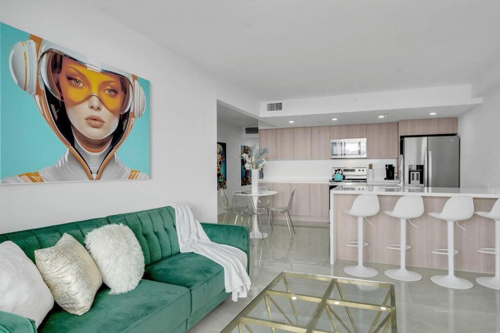 Shades Of Miami Sky Penthouse! Newly Renovated Διαμέρισμα Εξωτερικό φωτογραφία